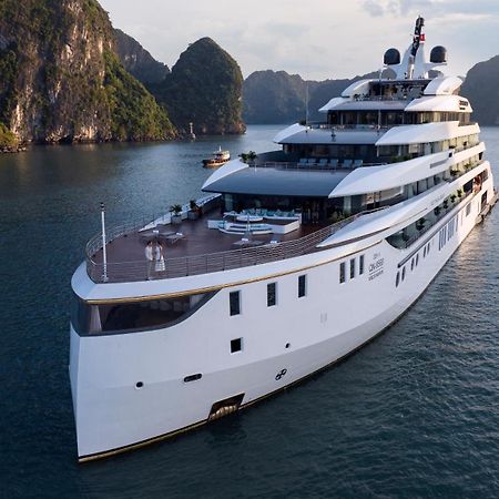 Grand Pioneers Halong Bay Cruise 1 Hotel Ха Лонг Екстериор снимка