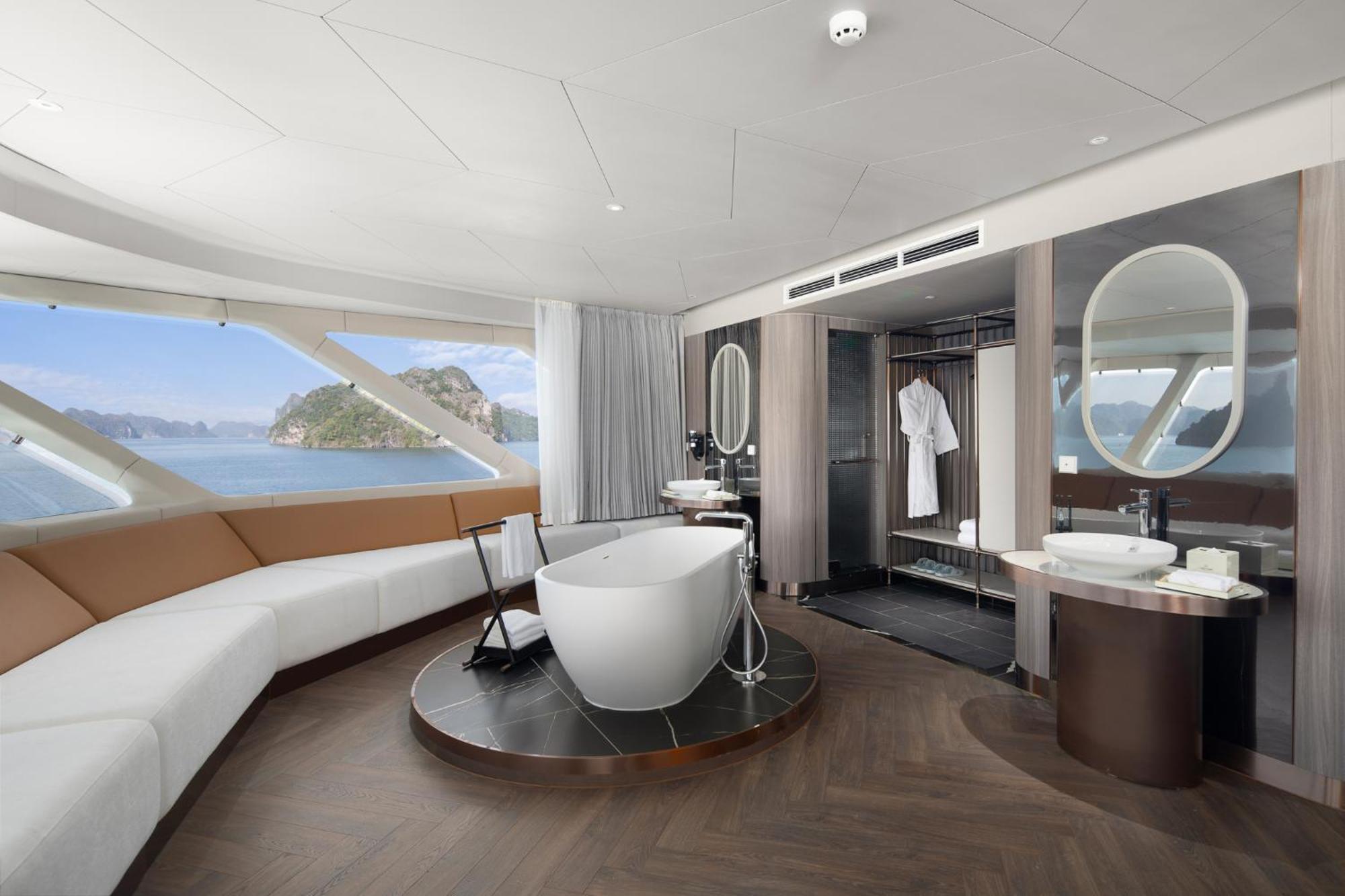 Grand Pioneers Halong Bay Cruise 1 Hotel Ха Лонг Екстериор снимка